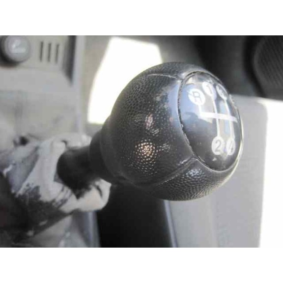 opel corsa c del año 2003