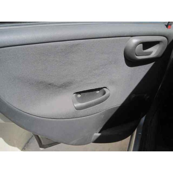 opel corsa c del año 2003