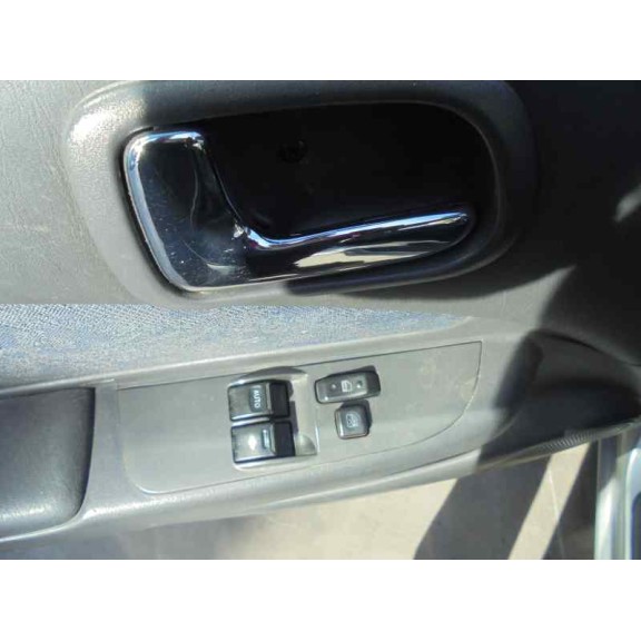 toyota corolla (e11) del año 2000