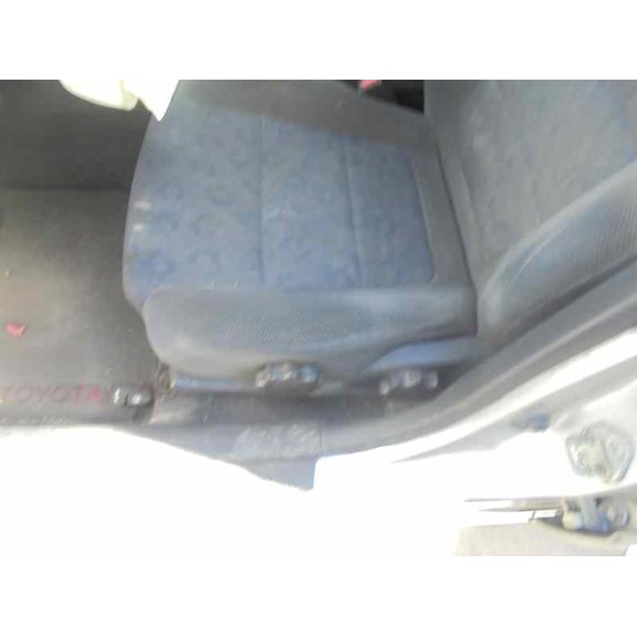 toyota corolla (e11) del año 2000