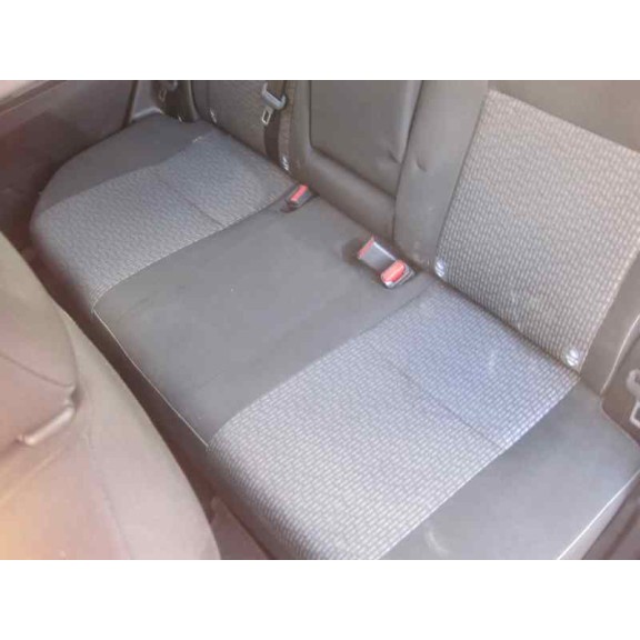 toyota auris del año 2014