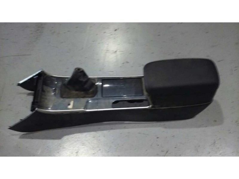 Recambio de apoyabrazos central para mazda 6 berlina (gg) 2.0 diesel cat referencia OEM IAM GJ6A64361  