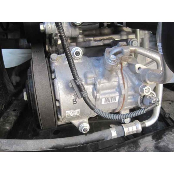 toyota auris del año 2014