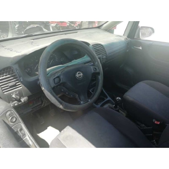 opel zafira a del año 2001