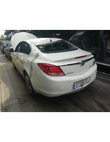 opel insignia berlina del año 2011