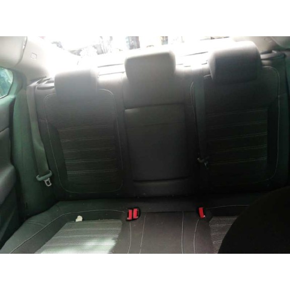 opel insignia berlina del año 2011