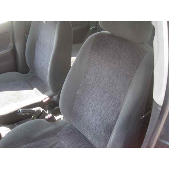 ford focus berlina (cak) del año 1999