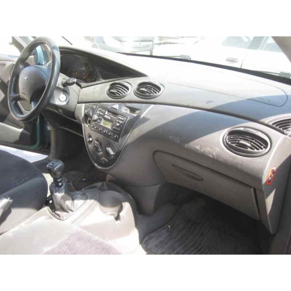 ford focus berlina (cak) del año 1999