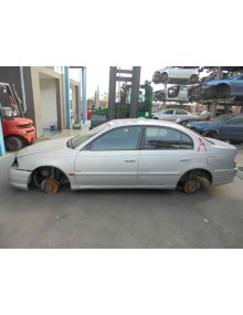 toyota avensis berlina (t 22) del año 2001 2