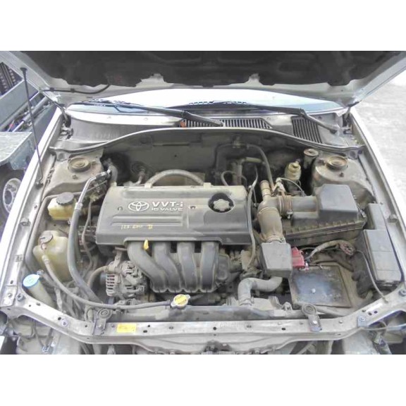 toyota avensis berlina (t 22) del año 2001