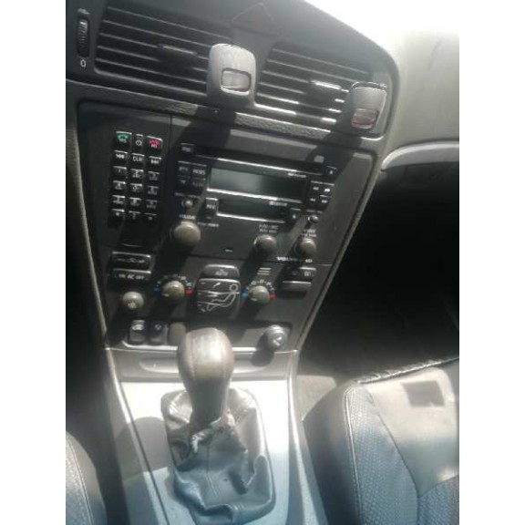 volvo s60 berlina del año 2003