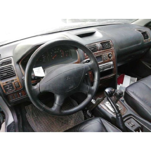 mitsubishi galant familiar (ea0) del año 1999