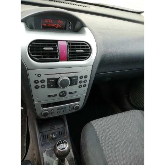opel corsa c del año 2006