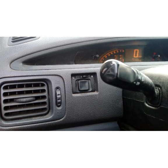 suzuki liana rh (er) del año 2002