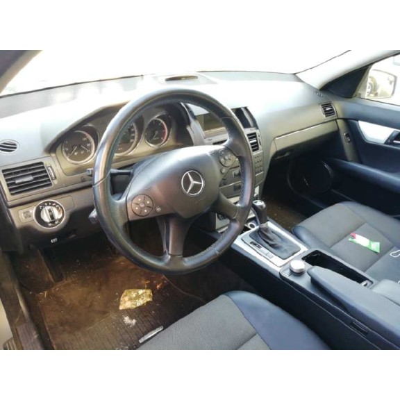 mercedes-benz clase c (w204) berlina del año 2009