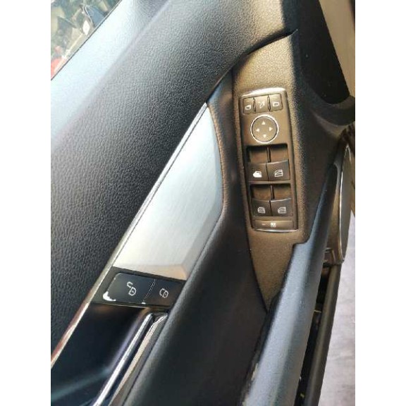 mercedes-benz clase c (w204) berlina del año 2009