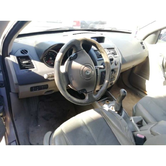 renault megane ii berlina 5p del año 2004