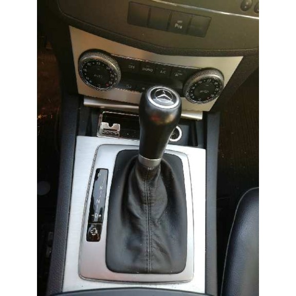 mercedes-benz clase c (w204) berlina del año 2009