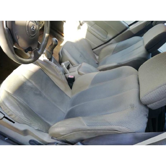 renault megane ii berlina 5p del año 2004