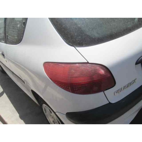 peugeot 206 berlina del año 2002