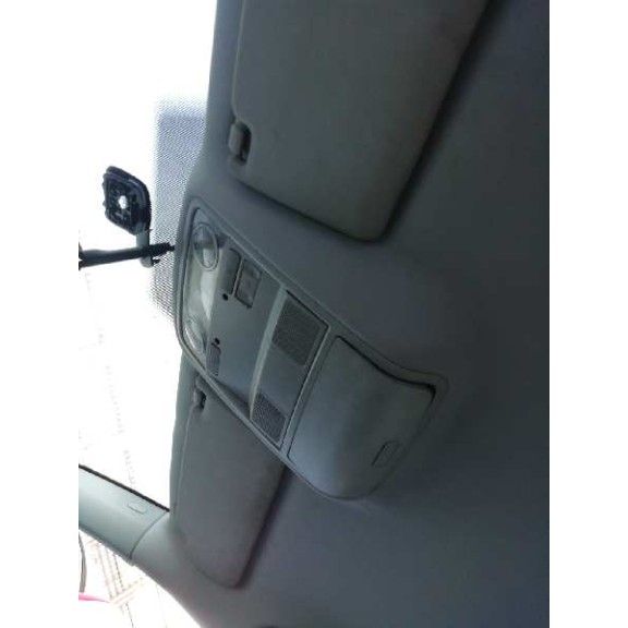 volkswagen golf v berlina (1k1) del año 2007