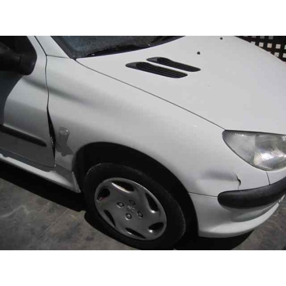 peugeot 206 berlina del año 2002