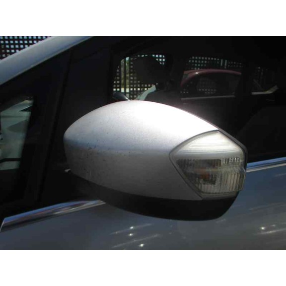 ford c-max del año 2010