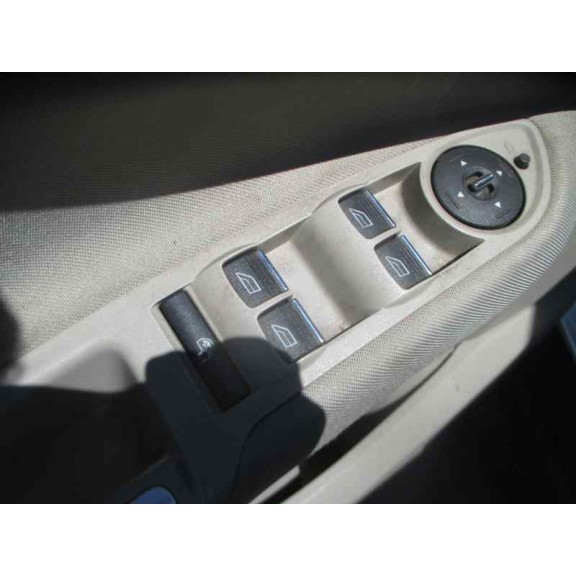 ford c-max del año 2010