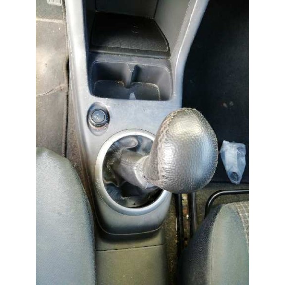 suzuki swift berlina (mz) del año 2005