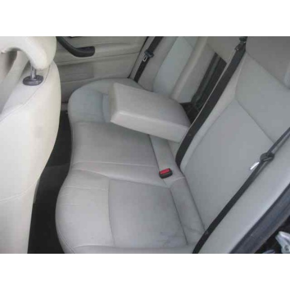 saab 9-3 berlina del año 2006