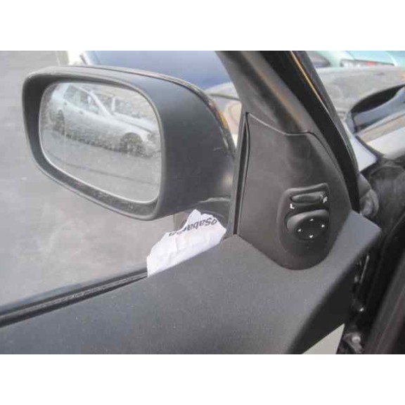 saab 9-3 berlina del año 2006