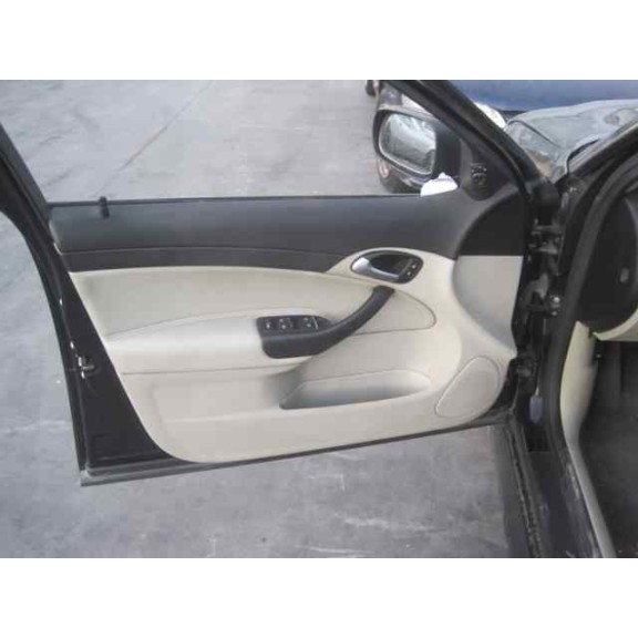 saab 9-3 berlina del año 2006