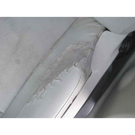 saab 9-3 berlina del año 2006