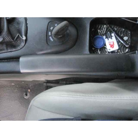 saab 9-3 berlina del año 2006