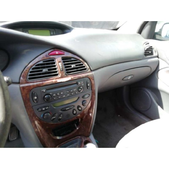 citroën c5 berlina del año 2001