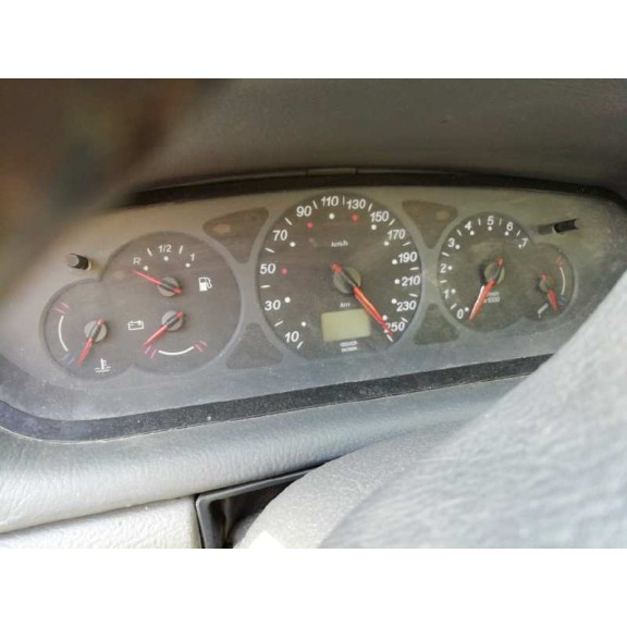 citroën c5 berlina del año 2001