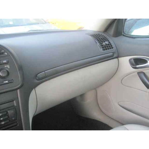 saab 9-3 berlina del año 2006