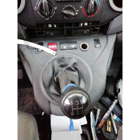 peugeot partner kombi del año 2013