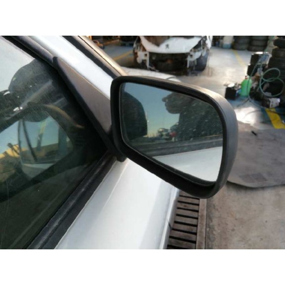 skoda felicia berlina ( 791) del año 1999