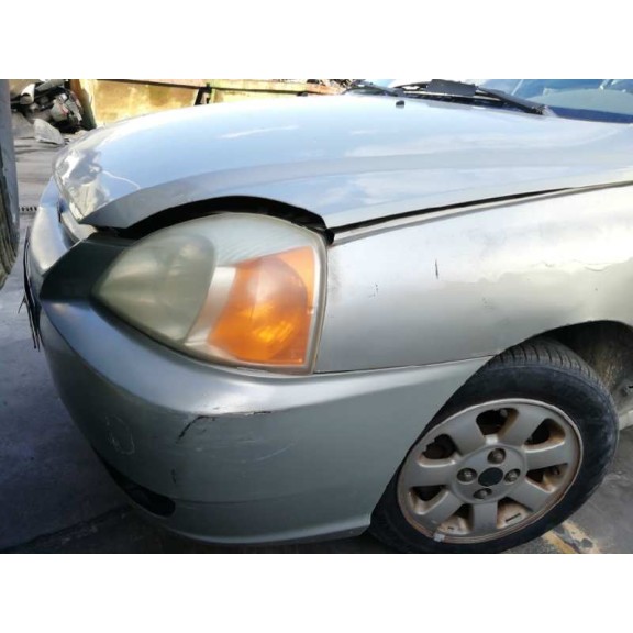 kia rio del año 2002