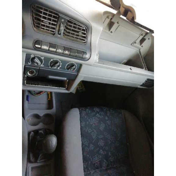 skoda felicia berlina ( 791) del año 1999