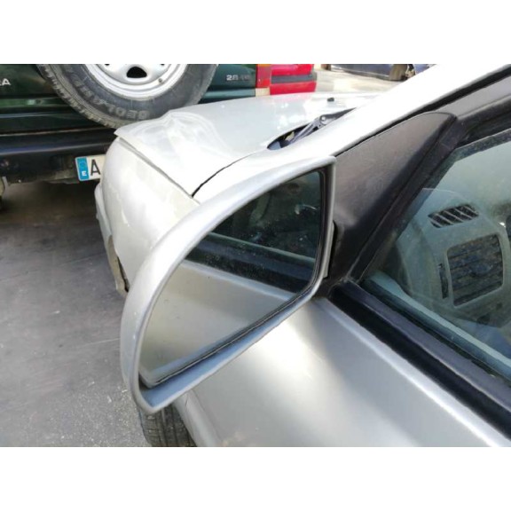 kia rio del año 2002