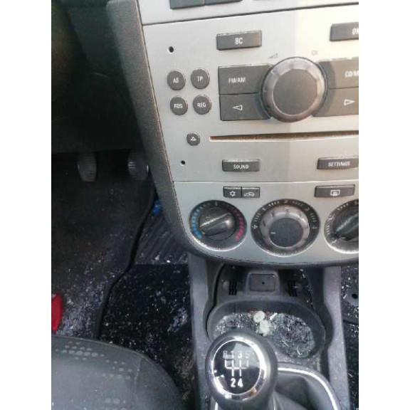 opel corsa d del año 2012