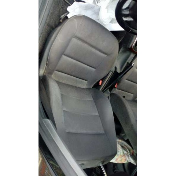 audi a4 berlina (b5) del año 2000