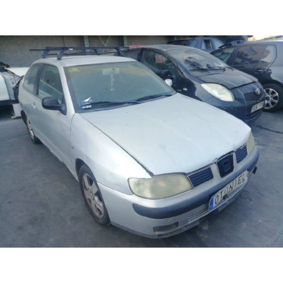 seat cordoba berlina (6k2) del año 2002