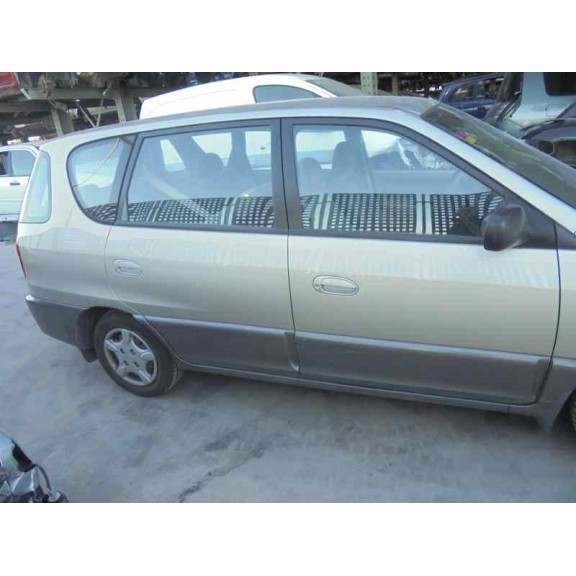 kia carens del año 2000