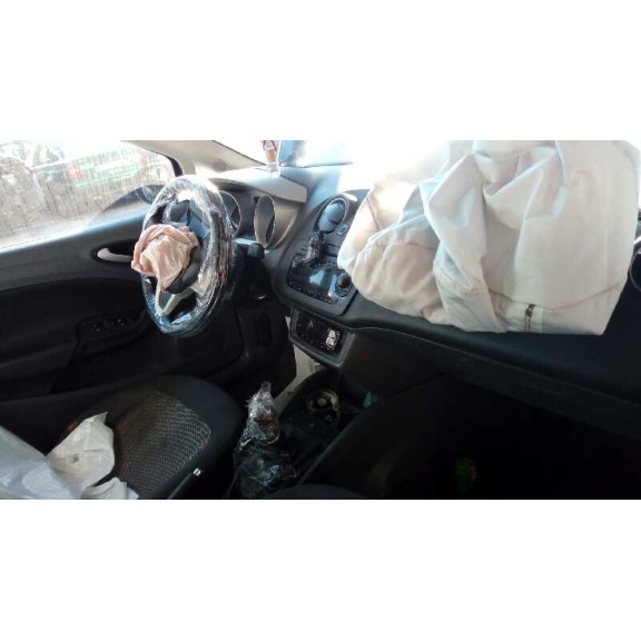 seat ibiza (6j5) del año 2010