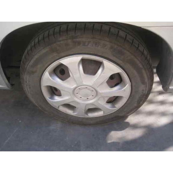 daewoo nubira berlina del año 2000