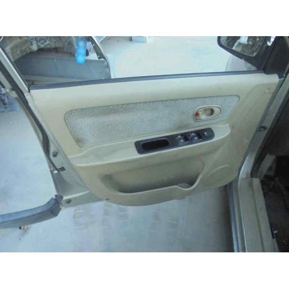 kia carens del año 2000