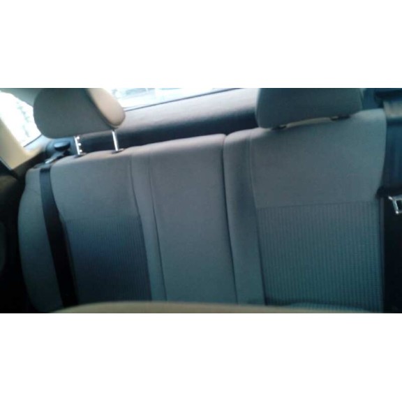 seat ibiza (6l1) del año 2004